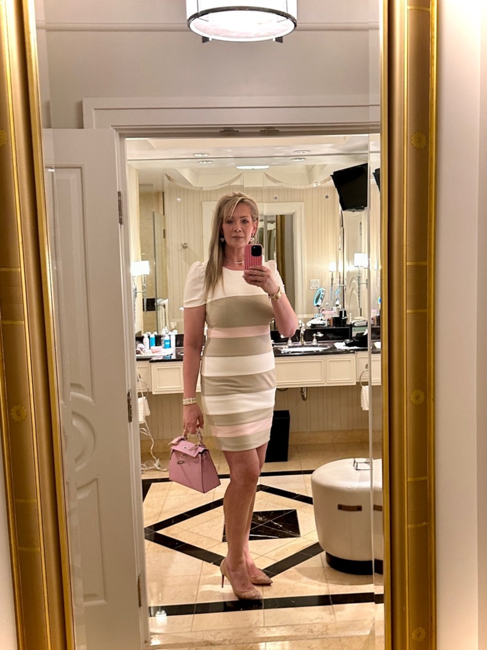 Meet your Posher, Corrisa